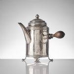 556973 Coffee pot